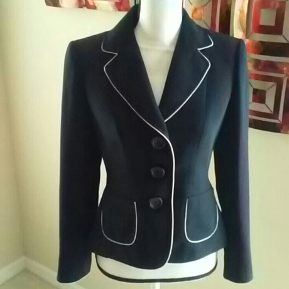 Tahari Arthur S. Levine Black w/ White Trim Blazer